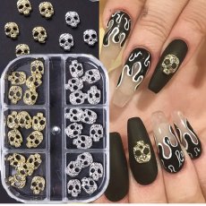 Luxusné nechtové šperky - Lebka
