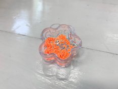Motýlci na zdobení nehtů - neonově oranžová