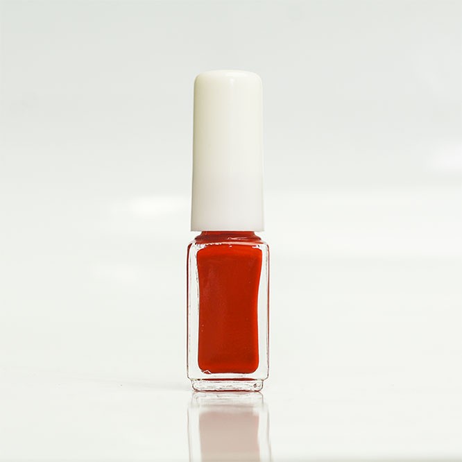 Zdobící lak na nehty 5 ml Nailart – červený