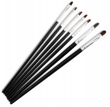 Sada 7 oválnych štetcov na nechty