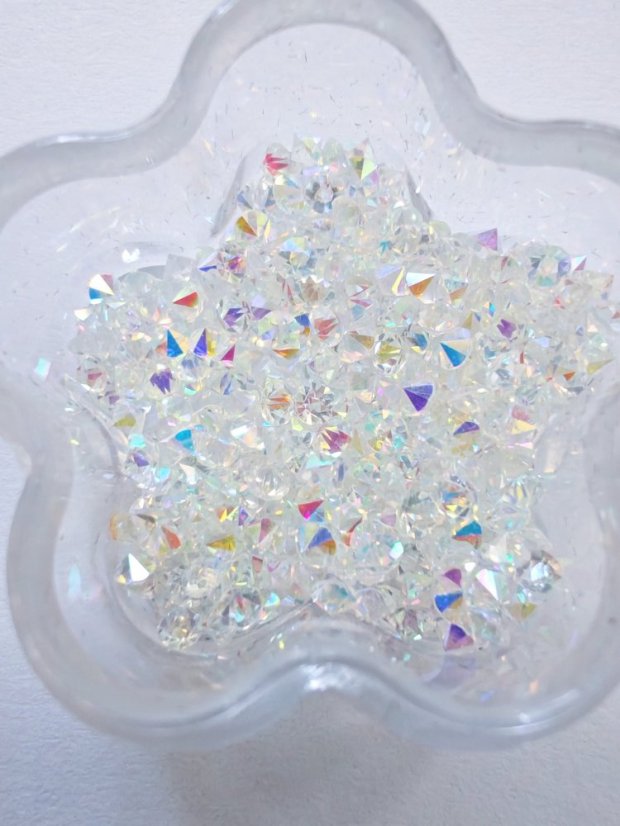 Karusel-Diamanty na nechty